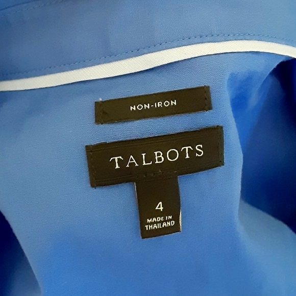 Talbots Non-Iron Blue Buttondown Top - Picture 3 of 4